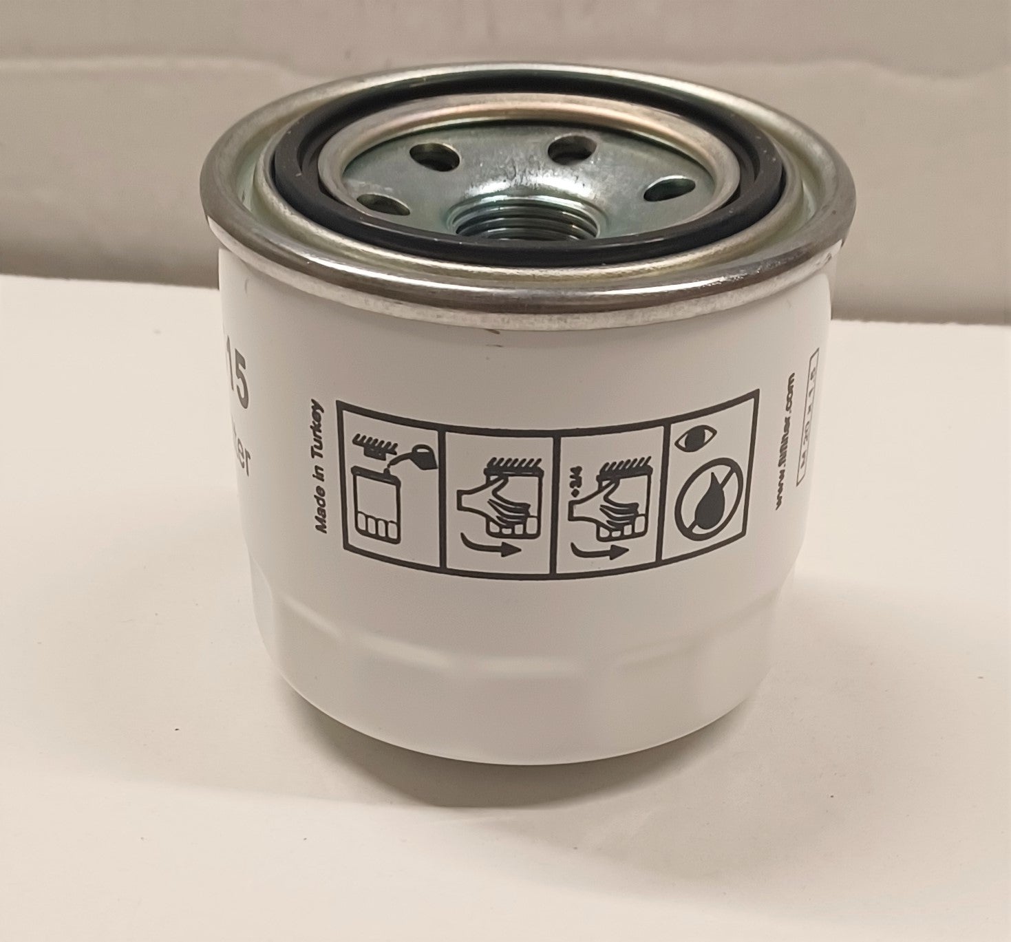 Tractor Oil Filter to fit Kubota B1550 B1700 B1750 B20 B21 B2100 B2150