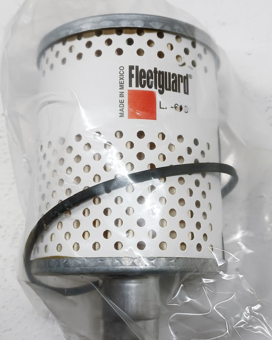 Tractor Oil Filter Fits IH International 340 350 404 424 444 504 2404 2424 2444 2504 A AV B BN H HV C Super