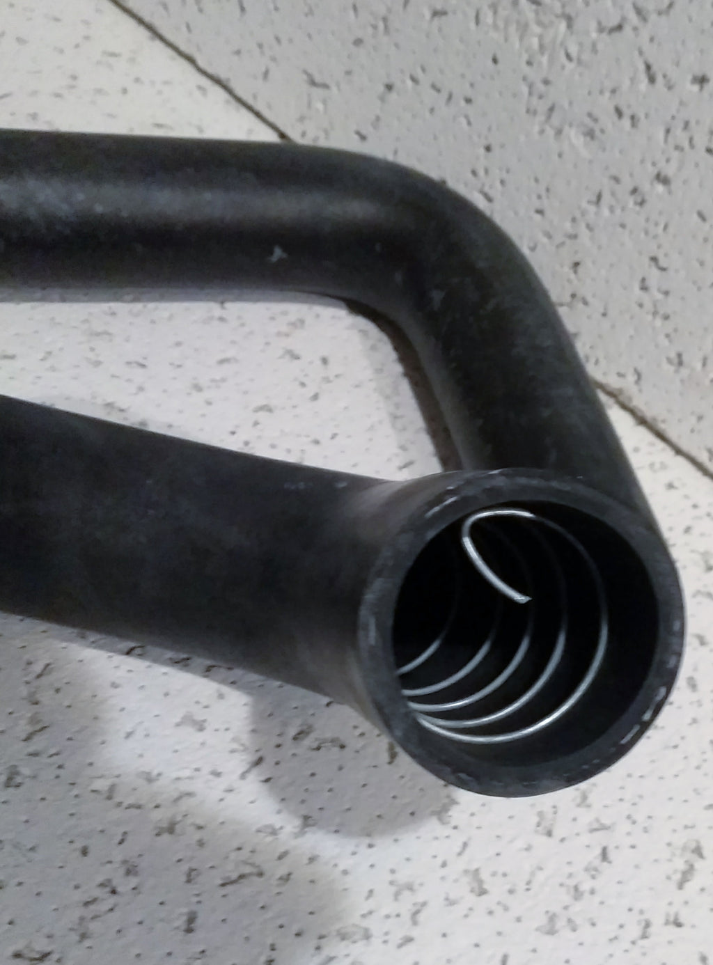 Ford Tractor Upper & Lower Radiator Hose Set 5700 6700 6710 7700 7710 - D&M Supply Inc. 