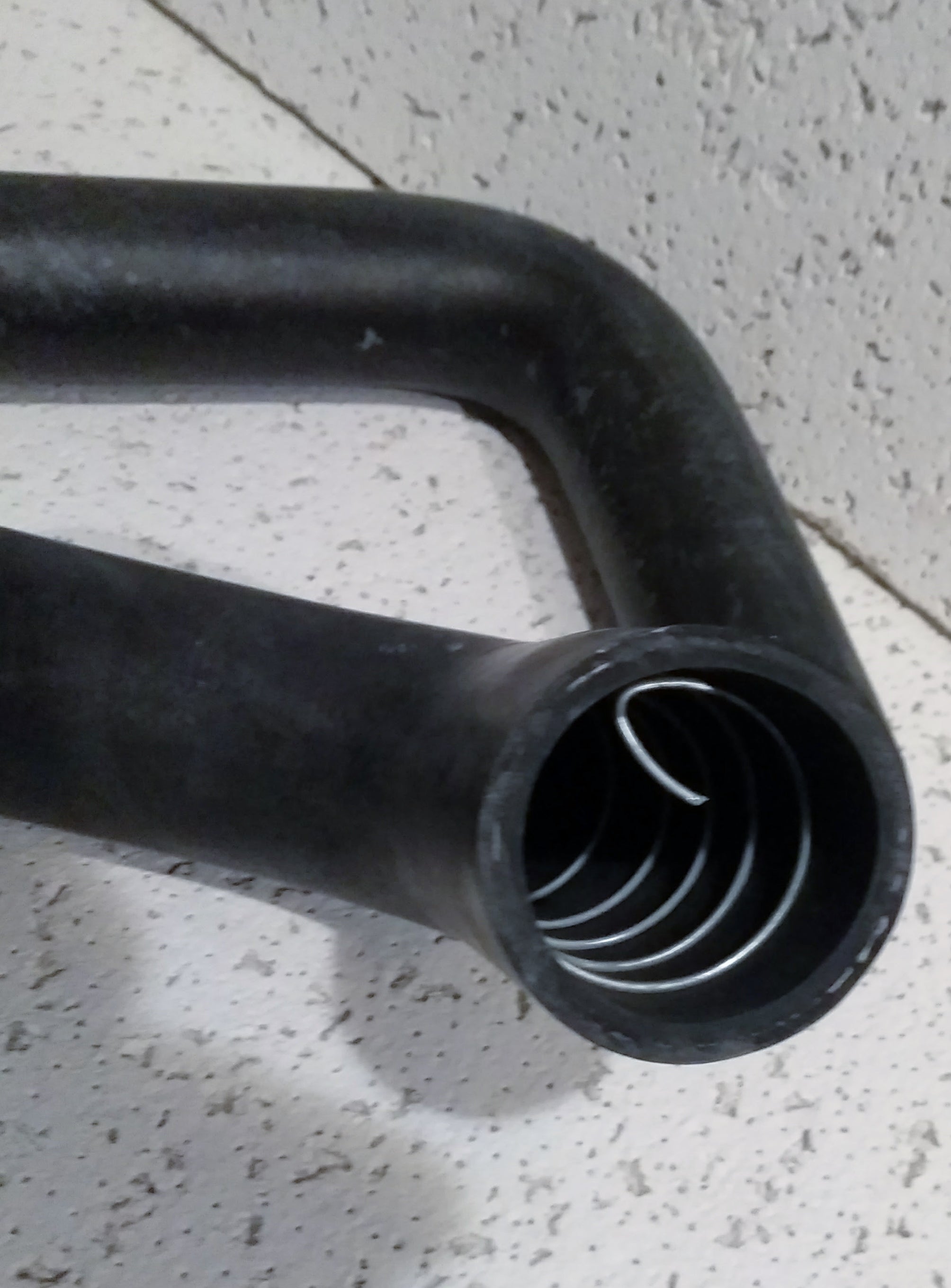Ford Tractor Upper & Lower Radiator Hose Set 5700 6700 6710 7700 7710 - D&M Supply Inc. 