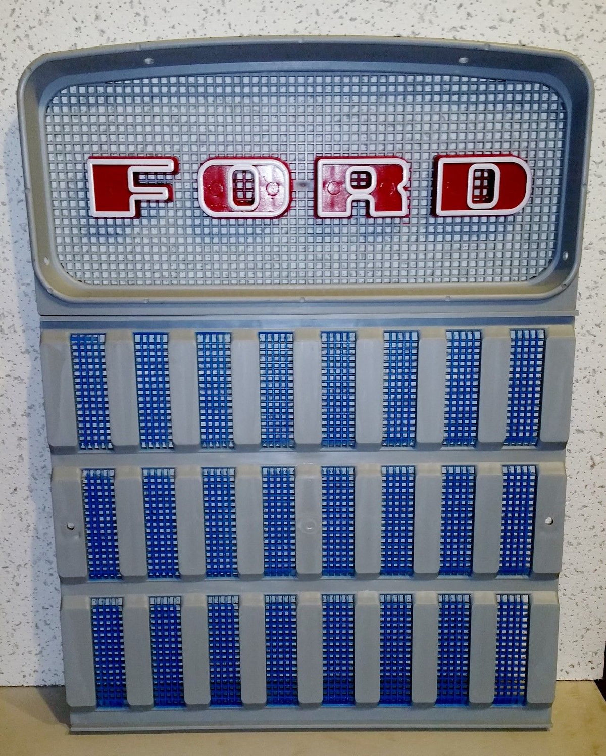 Frontgrill oben für Ford 2000 2310 3000 4000 4100 4110 5000 7000 | Ford Frontgrill oben für Ford 2000 2310 3000 4000 4100 4110 5000 7000 | Ford